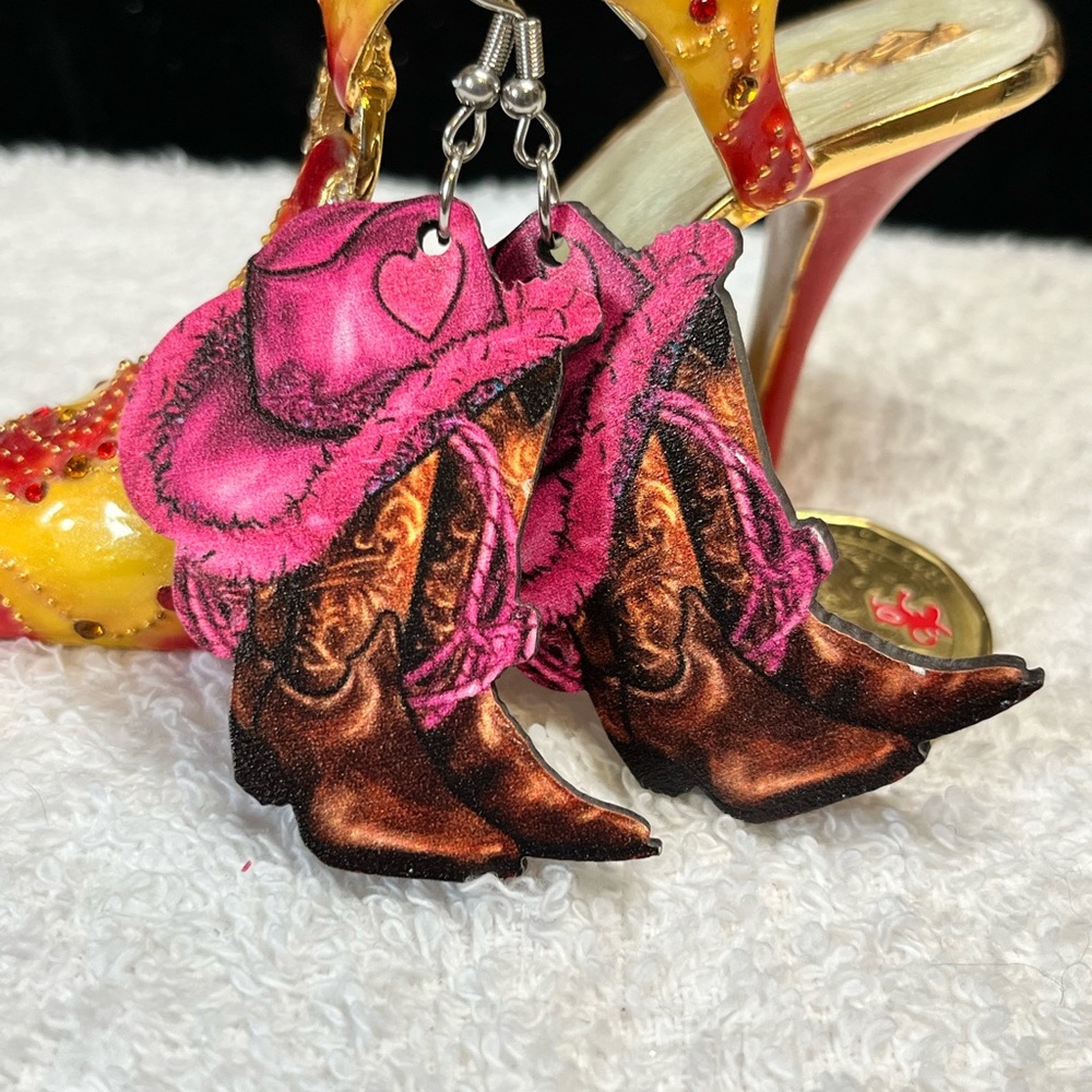 2/20 Wood cowgirl earring , NEW double sided